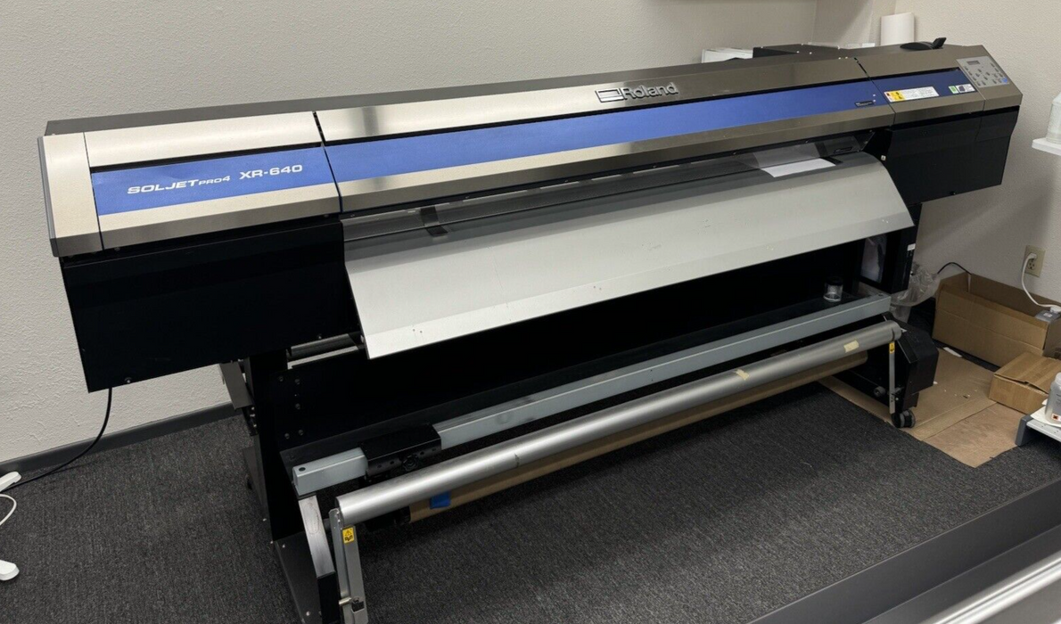Roland SOLJET Pro 4 XR-640 64"Inkjet Printer/Cutter WITH LAMINATOR