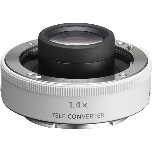 Sony FE 100-400mm f/4.5-5.6 GM OSS with 1.4x Teleconverter Kit — view 3