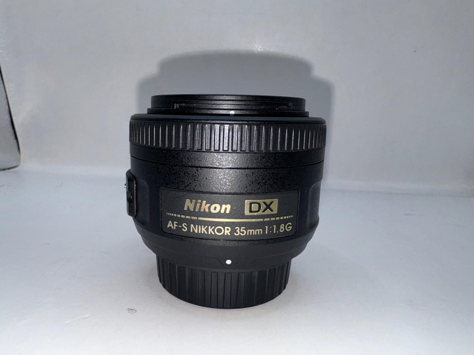Nikon AF-S DX NIKKOR 35mm f/1.8G Lens (Used, 9/10 Condition)