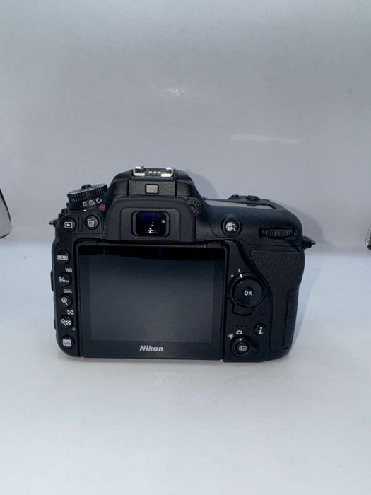 Nikon D7500 DSLR Camera (Body Only) (Used, 10/10 Condition)