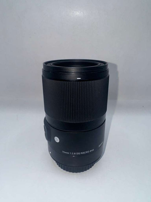 Sigma 70mm f/2.8 DG Macro Art Lens for Canon EF (Used, 10/10 Condition)