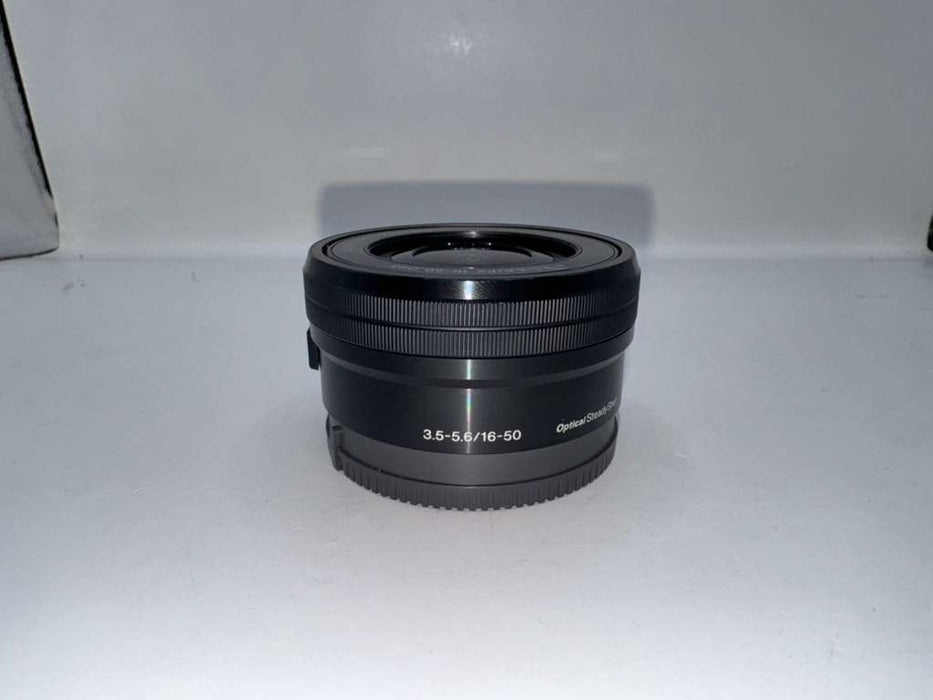 Sony E PZ 16-50mm f/3.5-5.6 OSS Lens (Used, 9.9/10 Condition)
