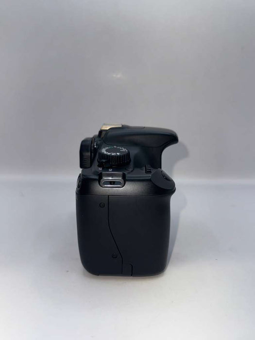 Canon EOS Rebel T3i DSLR Camera with EF-S 18-55mm IS II Lens Kit (Used, 9/10 Condition)