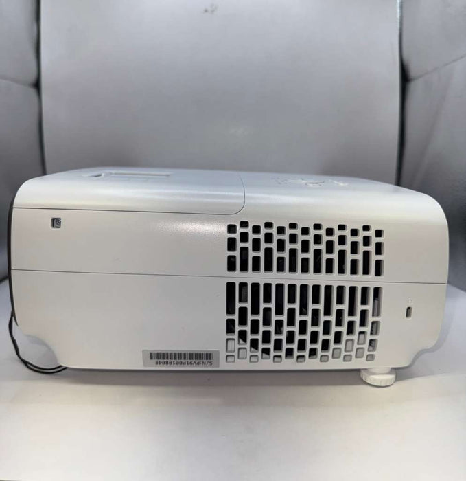 BenQ HT3550 HDR XPR 4K UHD Home Theater Projector (Used, 10/10 Condition)