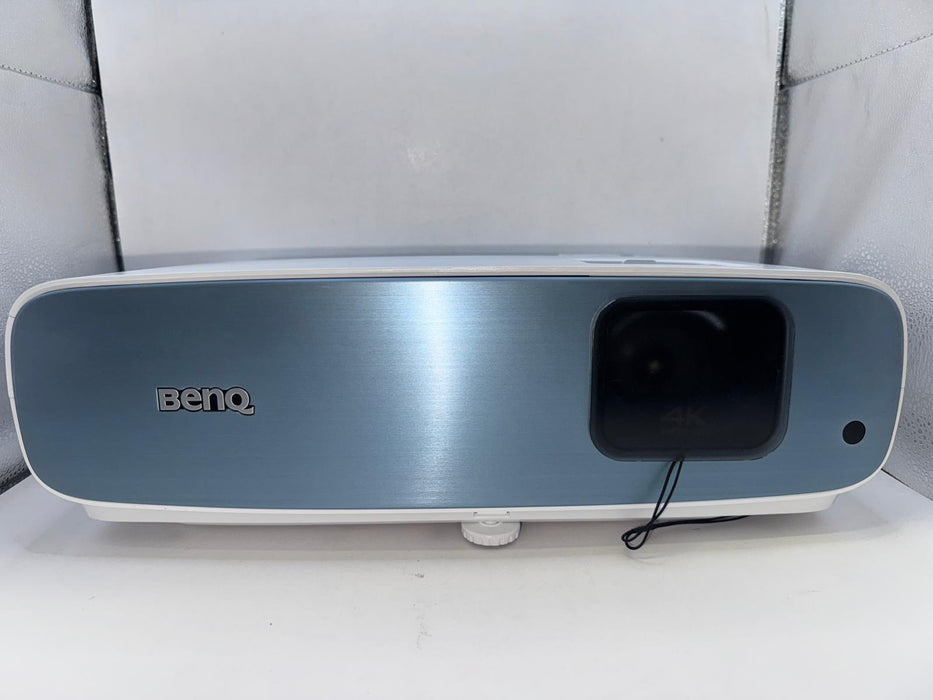 BenQ TK850i HDR XPR 4K UHD Home Theater Projector with AndroidTV(Used, 10/10 Condition)