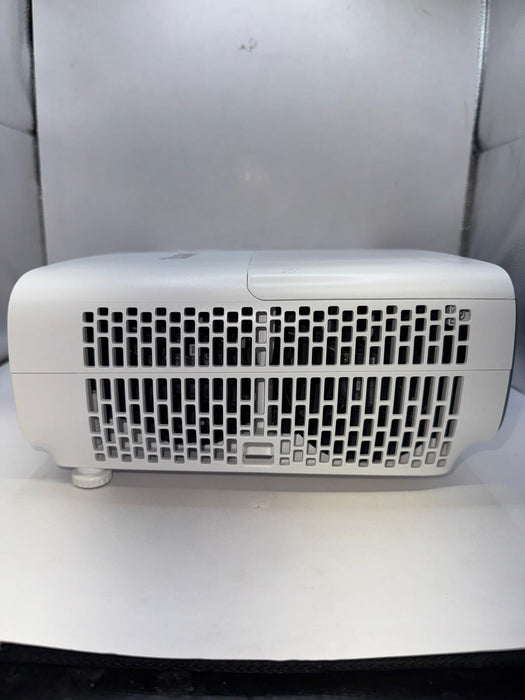 BenQ TK850i HDR XPR 4K UHD Home Theater Projector with AndroidTV(Used, 10/10 Condition)