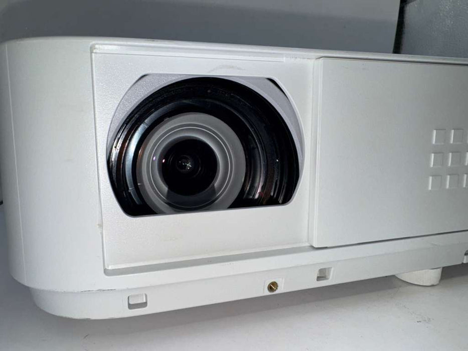 NEC NP-M322W 3200-Lumen Portable DLP Projector (Used,10/10 Condition)