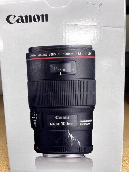 Canon EF 100mm f/2.8L Macro IS USM Lens Kit Tripod