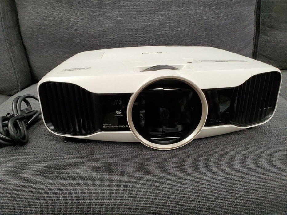 Epson PowerLite Home Cinema 5030UB 2D/3D 1080p 3LCD Projector