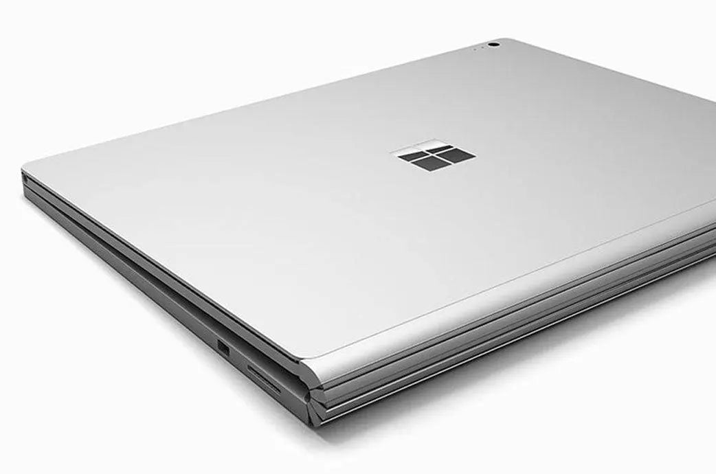Microsoft Surface Book 6th Generation Core i7 256 GB SSD 8 GB RAM