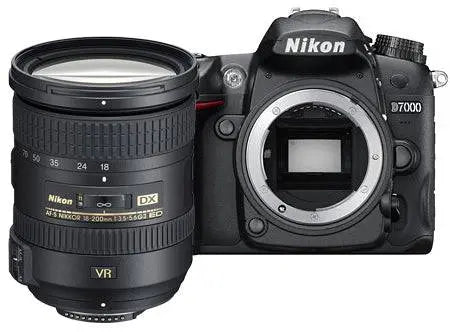 Nikon D7000 とレンズAF-S DX 18-200mmセット D7000 とレンズAF-S 18