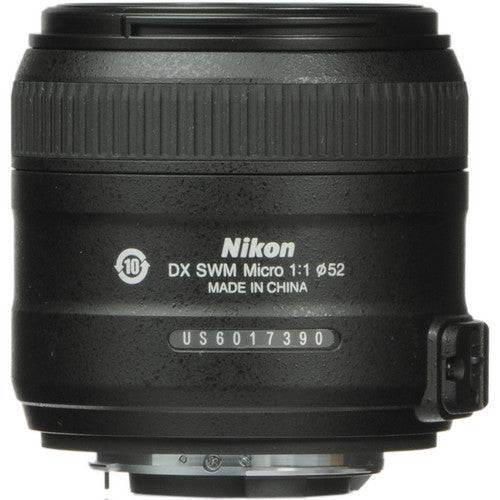 Nikon AF-S DX Micro-NIKKOR 40mm f/2.8G Lens Extreme Couple