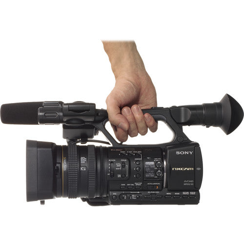 Sony HXR-NX5RE NXCAM Camcorder PAL with 32GB Starter Essential Bundle
