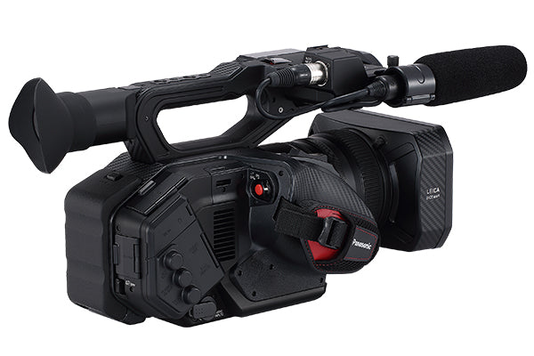 Panasonic AG-DVX200 4K Handheld Camcorder Deluxe Bundle