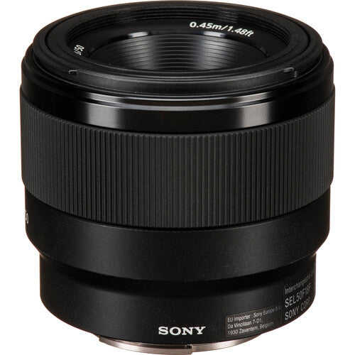 Sony FE 50mm F1.8 Full-frame Prime E-Mount Lens + 64GB Ultimate Kit